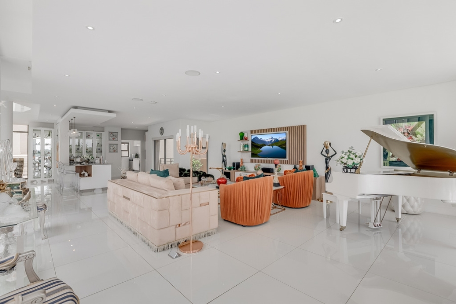 5 Bedroom Property for Sale in Waterford Golf and River Estate Free State